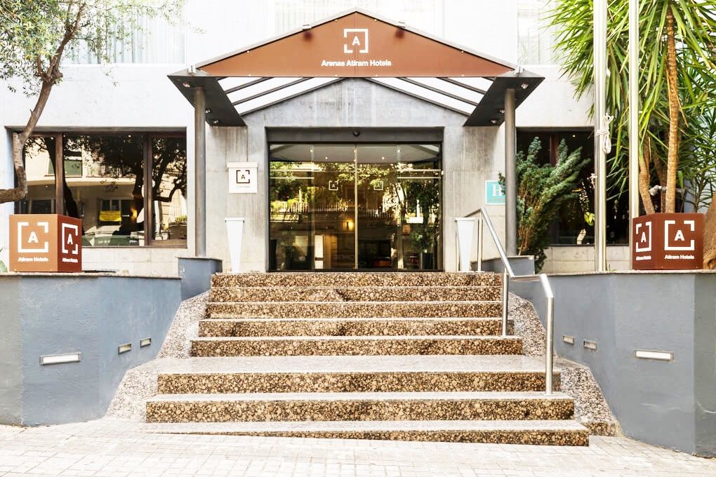 Tres Torres Atiram Hotel Barcelona Exterior foto